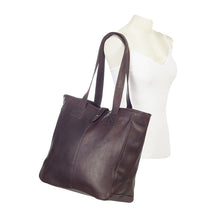 Load image into Gallery viewer, Oversized Vachetta Leather Tote