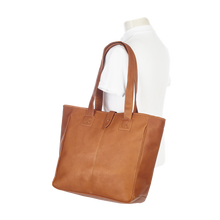 Load image into Gallery viewer, Oversized Vachetta Leather Tote
